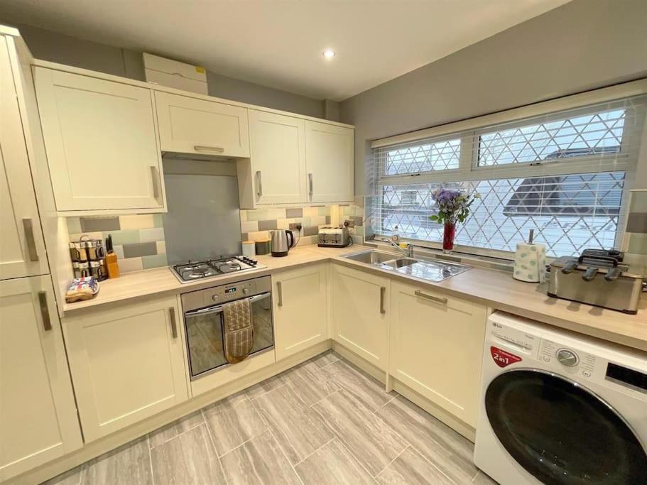 Alton Towers & Foxtail Barns & Oak Barns & Peak District Villa Wetleyrocks Luaran gambar